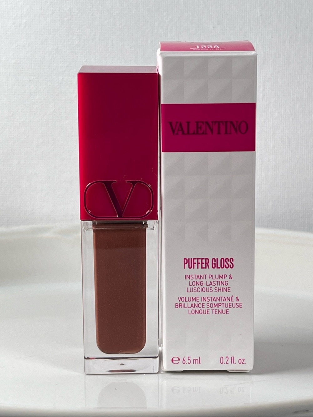 New In Box Valentino Beauty Puffer Lip Gloss Shine Warm It Up 122A Luxury Brand